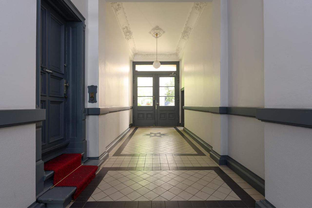4 Personen Altbau nahe Kurfürstendamm Berlín Exterior foto